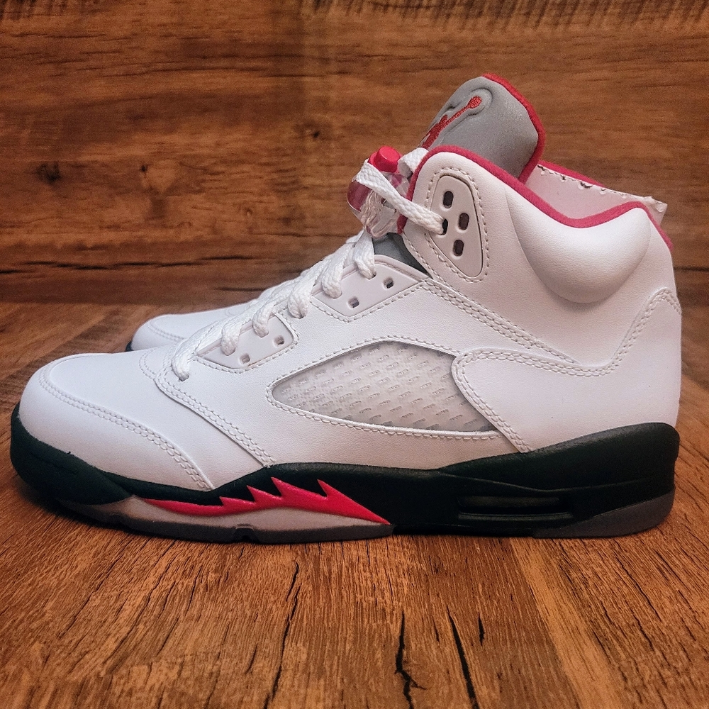 Nike Air Jordan 5 Retro Fire Red 2013 GS Size 6y DS 440888-100 Brand New